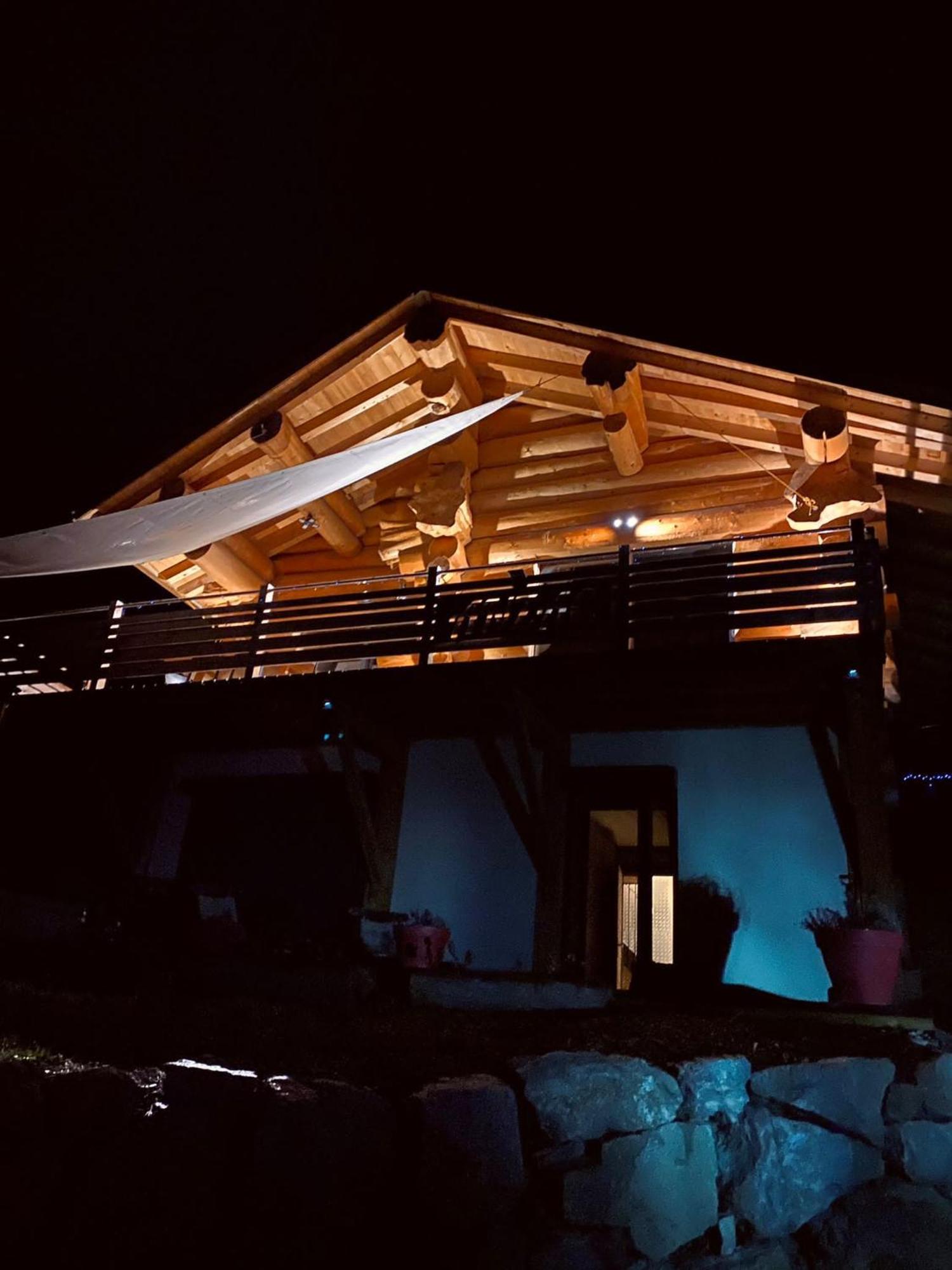 Chalet Anzac Chalet 5 Etoiles En Rondins Tout Neuf Unique Dans Les Aravis Les Villards-sur-Thones Bagian luar foto